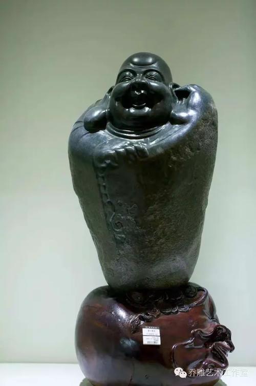 乔忠东 青岛工艺美术大师与他的工艺美术品世界
